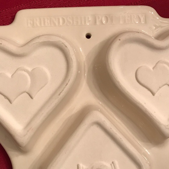 Friendship Pottery/Roseville Pretty Baking Mold - Picture 4 of 5